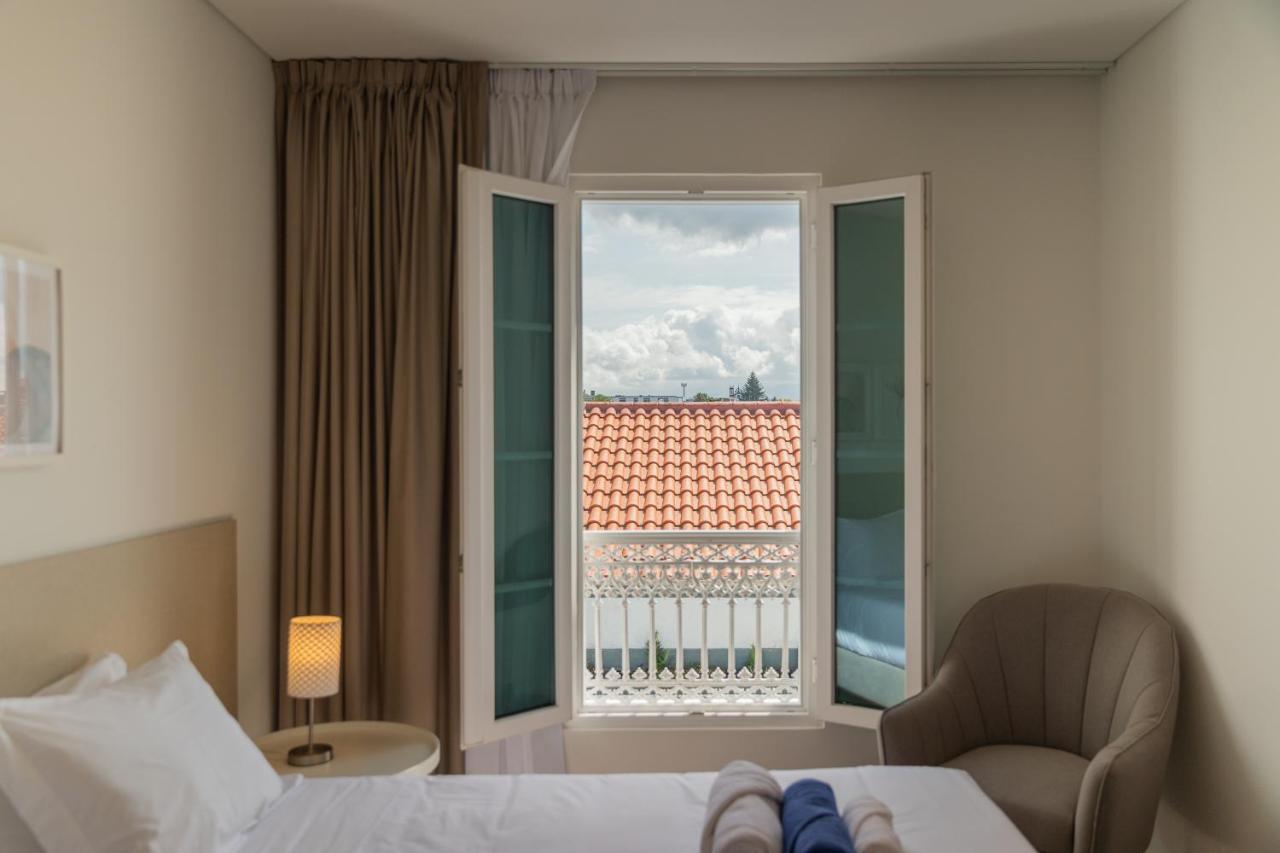 Downtown Pdl Premium Apartment Ponta Delgada  Bagian luar foto