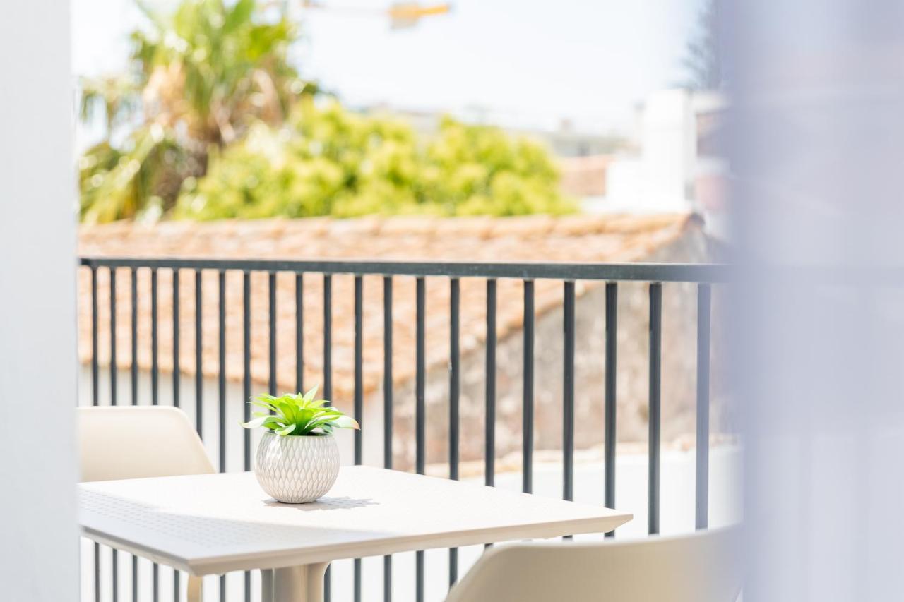 Downtown Pdl Premium Apartment Ponta Delgada  Bagian luar foto